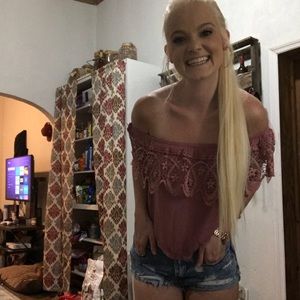 Meet your Posher, Ashley